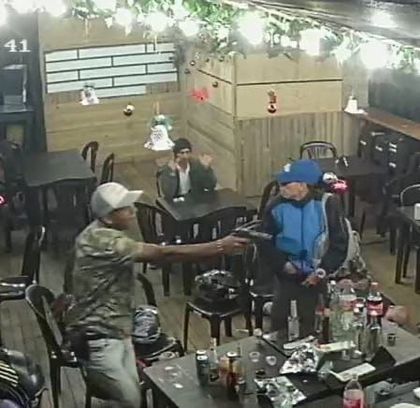 Imagen de Atraco masivo en Rionegro: con armas intimidaron a los clientes de una tienda