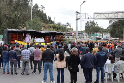 Imagen de Misa en frontera entre Ecuador y Colombia implora diálogo para resolver guerra comercial