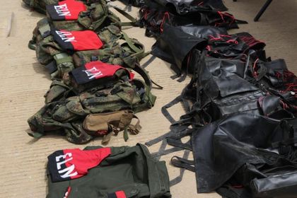 Imagen de  Primer bombardeo del Gobierno de De la Espriella deja dos guerrilleros del ELN muertos e incautación de explosivos