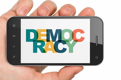 ¿Cómo ayuda la tecnología al acceso a la información en la gestión pública?