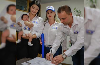 Imagen de  “Debemos seguir por la senda del desarrollo”: Carlos Mejía es oficialmente candidato a la Alcaldía de La Ceja