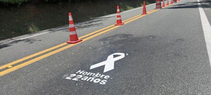 Imagen de  Concesión Túnel Aburrá Oriente y Alcaldía de Rionegro pintaron lazos blancos en honor a víctimas de accidentes de tránsito