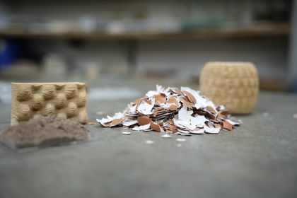 Imagen de  Investigación del ITM está transformando cáscaras de huevo en esculturas, fachadas y mobiliario urbano