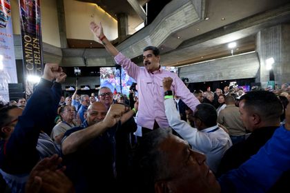 Imagen de  Nicolás Maduro llama a trabajadores petroleros a organizar “una gran protesta mundial” contra EE. UU.