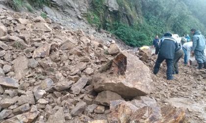 Cerrada la vía Argelia-Nariño por derrumbe