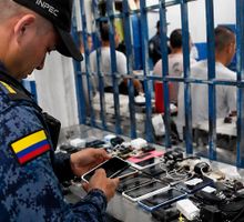 Gobierno refuerza el bloqueo de celulares en cárceles para impedir llamadas y mensajes de extorsión en Colombia