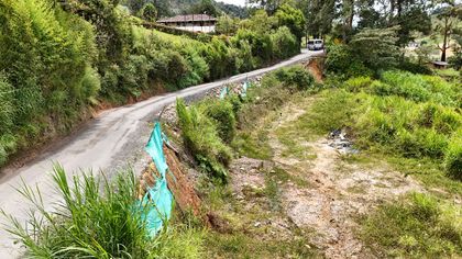 Imagen de Gobernación solucionará de manera definitiva la falla geológica en la vía El Santuario-Granada