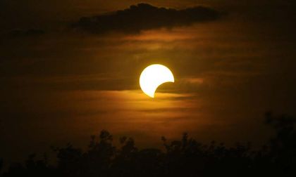 Eclipses y sismos en la literatura