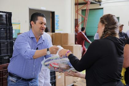 Imagen de  En Rionegro ya inició la entrega de los paquetes nutricionales de receso escolar