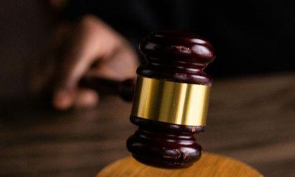 Juez sanciona a Petro por desacato al no retractarse de acusaciones contra directivo de EPS