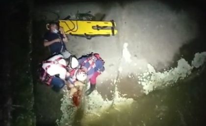 Imagen de Niña que cruzaba un puente salvó a un hombre de morir en San Carlos