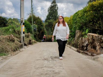 Imagen de  Habitantes de la vereda Las Lomitas de La Ceja ya tienen nueva placa huella