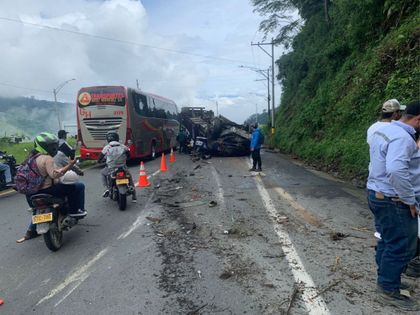Imagen de  Impactante accidente en la vía Medellín-Santa Fe de Antioquia