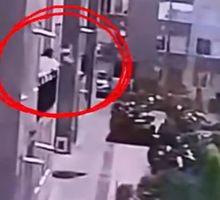 Indignación por mujer que habría arrojado a su mascota desde el balcón de su apartamento