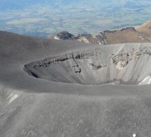 Volcán Puracé continúa activo y siguen medidas