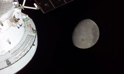 ¿Es en verdad la luna una base secreta extraterrestre?