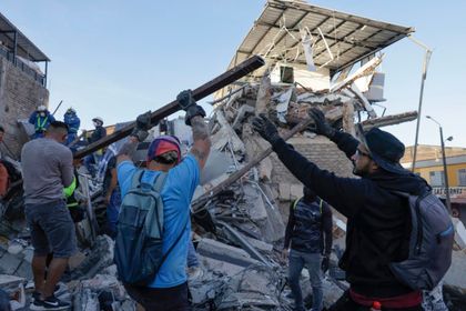 Imagen de  Al menos 240 muertos en cuatro regiones de Colombia por el terremoto