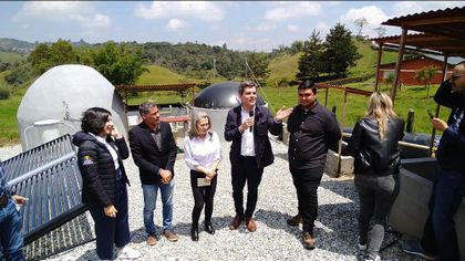 Imagen de  El Santuario tiene la primera granja generadora de energía eléctrica por porcinaza del Oriente