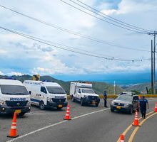 De nuevo, pico y placa en vía al Kilómetro 18 este lunes festivo, congresista cuestiona la medida