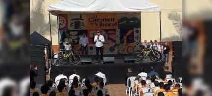 Imagen de  En el parque de El Carmen de Viboral presentaron los equipos de ciclistas que representará al municipio en 2026
