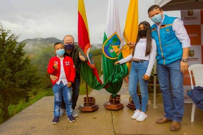 Imagen de Alcaldes de La Ceja y Abejorral comprometidos con los habitantes de El Guaico