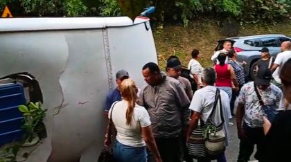 Imagen de  Grave accidente de bus en la autopista Medellín-Bogotá, jurisdicción de Cocorná
