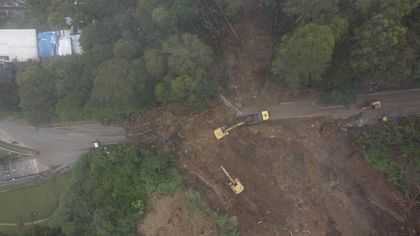 Imagen de  Suspendieron dos construcciones irregulares que habrían propiciado el derrumbe en Los Balsos: habrá sanciones