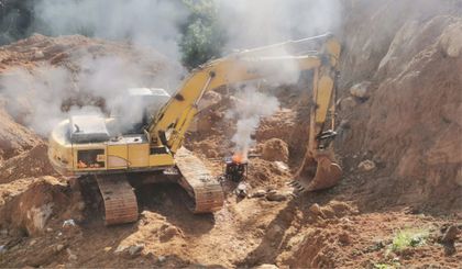 Imagen de  En San Rafael destruyen maquinaria utilizada por el Clan del Golfo para minería ilegal