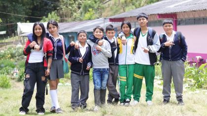 Imagen de  Solo la mitad de los adolescentes cursa la educación media