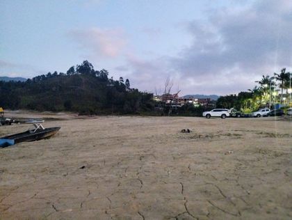 Imagen de  Sigue bajando el nivel del embalse Peñol-Guatapé