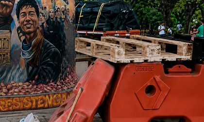 ¿Por qué construyen un muro alrededor del Monumento a la Resistencia en Puerto Rellena?