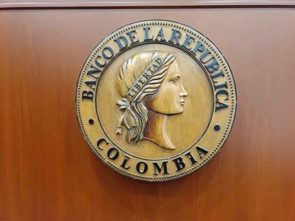 Imagen de Banco de la República sube tasa de interés al 11,25 % en tensa reunión de la que se retiró el Gobierno