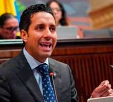 Julián López renunció a la Presidencia de la Cámara y a su curul