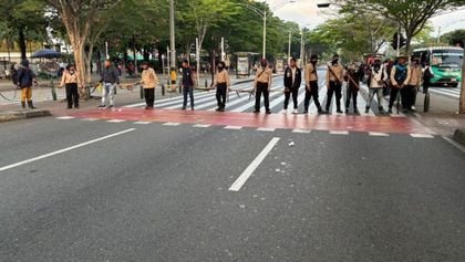 Imagen de Exigencias de los indígenas que protestan en La Alpujarra: cambiar 20 docentes, construcción de escuelas y dinero para regresar
