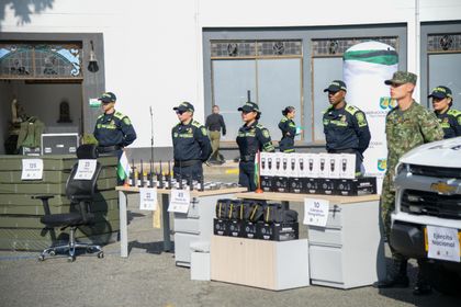 Imagen de  Gobernación entregó más de $6 500 millones en dotación a la fuerza pública y la Fiscalía en Antioquia