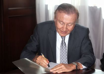 Imagen de  Condenan a Rodolfo Hernández por caso Vitalogic: 64 meses de prisión y multa de casi $80 millones