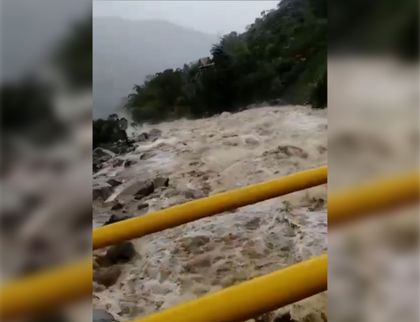 Imagen de  En video: impresionantes imágenes del río Cocorná, por fuertes lluvias