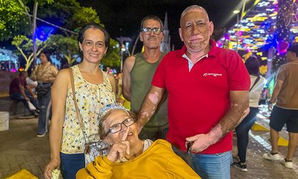 El alumbrado navideño de Cali fortalece la inclusión y el acceso para adultos mayores y personas con discapacidad