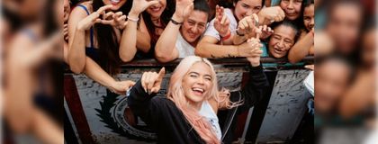 Imagen de  Karol G inició el tour “Con Cora” en una cárcel para mujeres