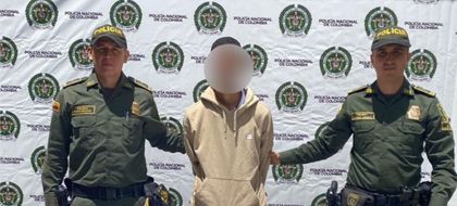 Imagen de Un canino facilitó la captura de un hombre que transportaba alucinógenos en un bus