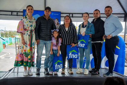 Imagen de  El Fondo Nacional del Ahorro entregó el primer Crédito Constructor de Antioquia en El Carmen