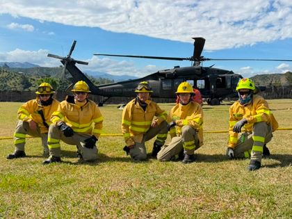 Imagen de Continúan los operativos aéreos y terrestres para sofocar incendio forestal en Abejorral