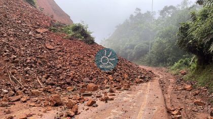 Imagen de  Temblor empeoró deslizamiento en San Luis; ¿cuándo abrirían la Autopista?