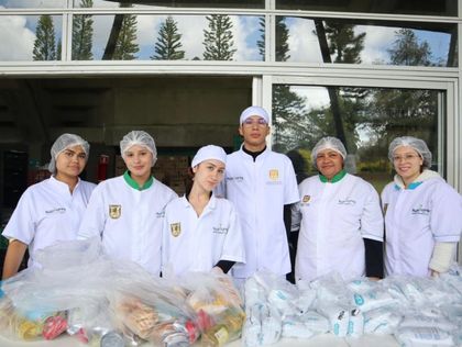 Imagen de  Rionegro entrega paquetes nutricionales a más de 17 000 estudiantes por receso de Semana Santa
