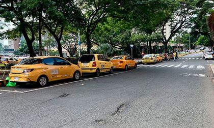 Servicio de taxis estrena tarifas en 2026