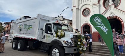 Imagen de  Guarne cuenta con nuevo vehículo recolector y compactador de residuos sólidos