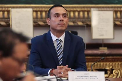Imagen de  Congreso de Perú destituye al presidente interino José Jerí a dos meses de las elecciones