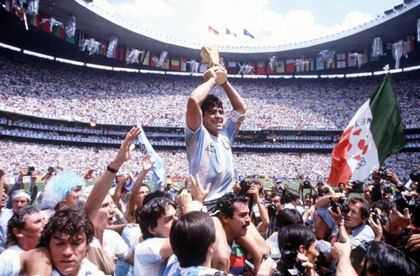 Murió Diego Maradona (1)