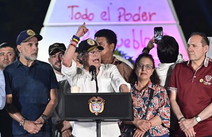 Imagen de  Petro asegura que apoyará al pueblo “si toca ir a huelga indefinida” por consulta popular