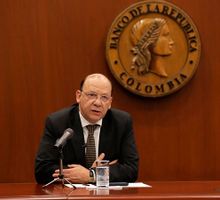 Gobierno anuncia borrador de nuevos impuestos